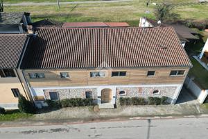 3 LOCALI A BAGNOLO PIEMONTE