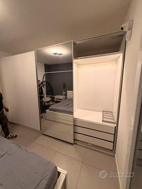 Camera matrimoniale e cameretta completa