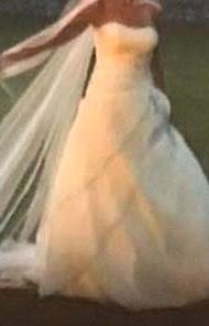 Abito da sposa completo  di velo lungo con strass