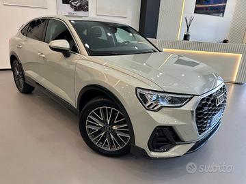 AUDI Q3 40 TDI quattro S tronic Business