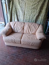 Divano letto in pelle