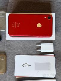 Apple Iphone XR 64 gb rosso con accessori.