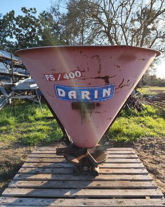 Spandiconcime Darin 300L