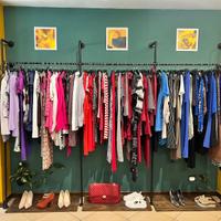 Struttura appendiabiti negozio