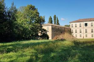 Immobile in asta di 2233 m² con 1 locale e box aut