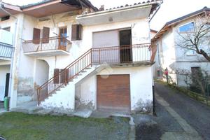 CASA SEMINDIPENDENTE A PEROSA CANAVESE