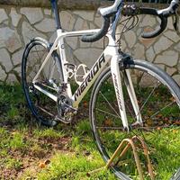 bici da corsa Merida scultura 