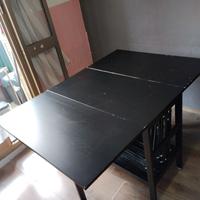 Tavolo Ikea chiudibile con porta sedie + 4 sedie