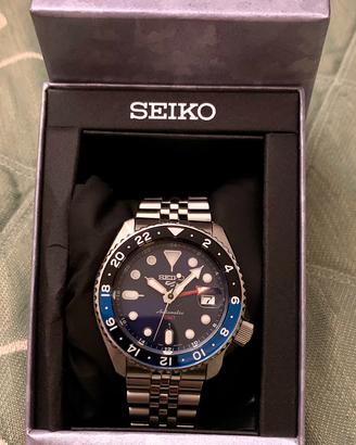 Seiko 5 Sport GMT