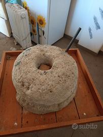 ANTICA MACINA IN PIETRA