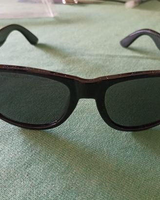 Occhiali da sole quadrati Colore stile Rayban Nero