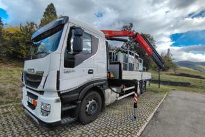 Iveco Stralis cassone fisso+ GRU FASSI 135AC 24