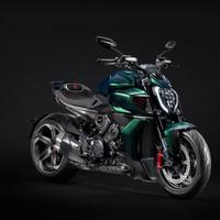 Ducati Diavel V4 Bentley