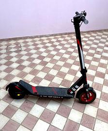 Monopattino Aprilia nuovo 0 km