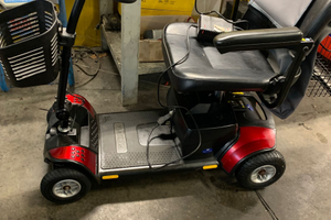 Scooter elettrico per disabili