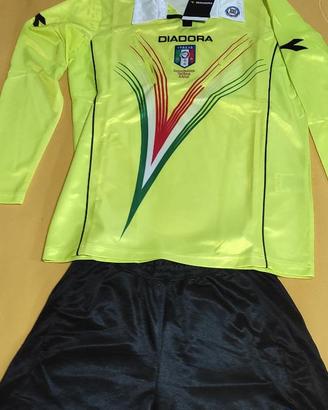 Divisa ARBITRO DI CALCIO Diadora
