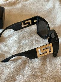 Occhiale a farfalla Versace