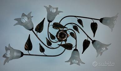 Lampadario a forma di fiori