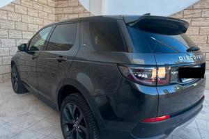 Land Rover Discovery sport super accessoriata