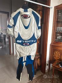 Tutta in pelle per moto MTech