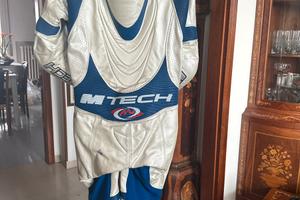 Tutta in pelle per moto MTech