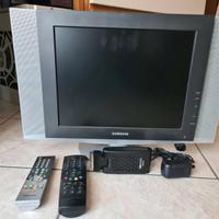 SAMSUNG TV LCD 15" +DTT HUMAX NANO