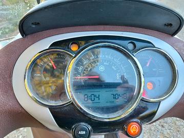 Piaggio Beverly 300