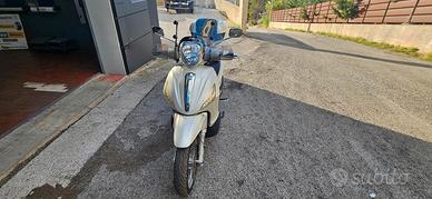 Piaggio Beverly 300