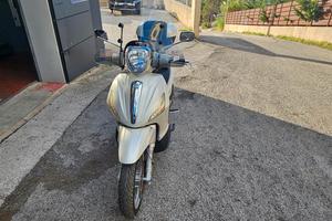 Piaggio Beverly 300