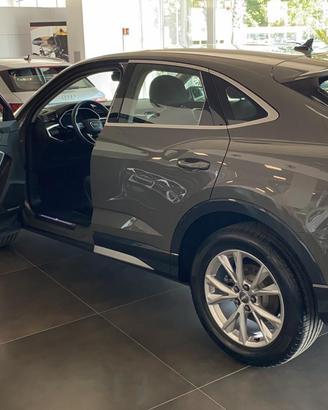 Audi Q3 sport back s line tagliandata AUDI
