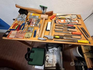 Attrezzi manuali vari