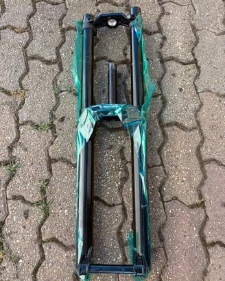 Forcella rock shox boxxer doppia piastra 200 da 29