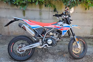FANTIC 125 SUPERMOTARD