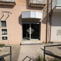 NEGOZIO A MESSINA