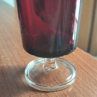 Bicchieri da vino o liquore vintage.