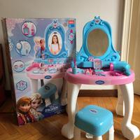 Frozen Big Vanity Studio