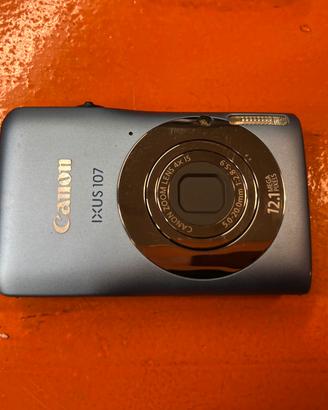 Canon IXUS