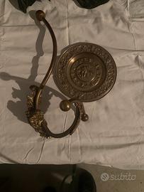 Piccolo piatto in ottone Stile liberty