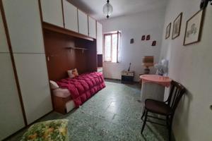 Casa Semindipendente con corte