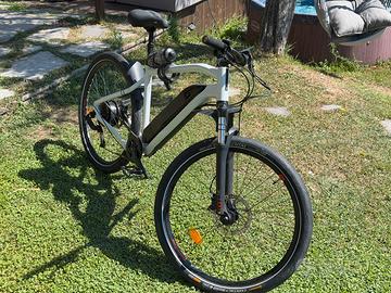 MOUNTAIN BIKE ELETTRICA ROCKRIDER E-ST 100 GRAVEL