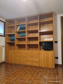 Libreria elegante (legno, desmontabile)