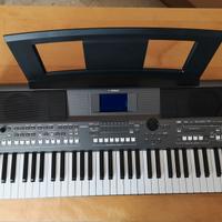 WORKSTATION ARRANGER YAMAHA PSR S670 nuova