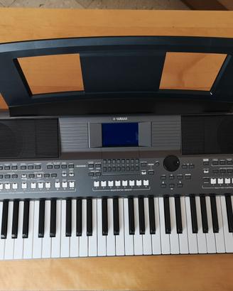 Tastiera YAMAHA PSR S670 nuova