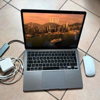 MacBook Air 13” 2020 i5 + Magic Mouse + Adattatore