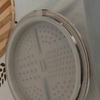 ciotola con coperchio