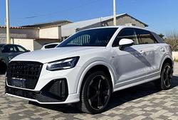Audi Q2 S Line interno ed esterno 2.0 TDI 150...