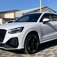 Audi Q2 S Line interno ed esterno 2.0 TDI 150...
