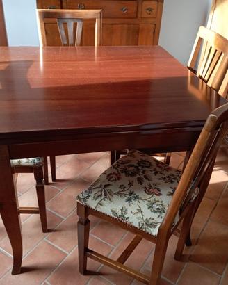 Tavolo in legno arte povera + 4 sedie
