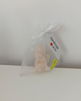 Candela a forma di angioletto 