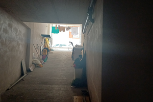 Locale uso deposito magazzino